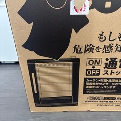 🌟激安‼️未使用電気ストーブ 加湿付き 遠赤外線電気ストーブ 【～990W/加湿機能付き/障害物センサー搭載/水タンク360mL/ブラック】  DSE-SKC101-AB🌟A0515の画像
