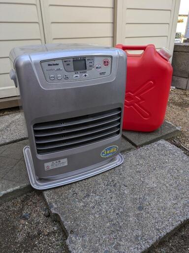 お話し中！灯油ファンヒータータンク付き！
