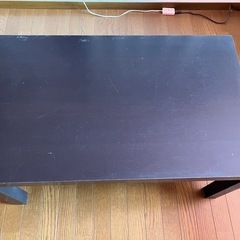 黒のテーブル　IKEA
の画像