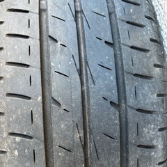 取引中　プリウスで使っていたタイヤの画像