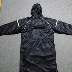 【NIKE】ベンチコート  黒  メンズＭ  かぎ裂きありの画像