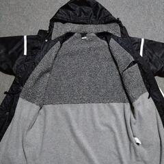 【NIKE】ベンチコート  黒  メンズＭ  かぎ裂きありの画像