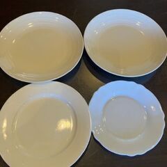 白色の3種類のお皿セット