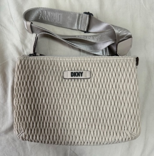 【新品】レア！DKNY ショルダー　肩がけバッグ