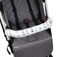 ベビーカーよだれカバーの画像