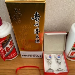 ★年末放出中★ 未開封　2022年マオタイとミニグラス　その他　2007年　酒　古酒 　酒　中国 高級　ブランドの画像
