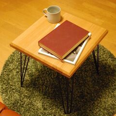 天然オークの美しさが際立つコーヒーテーブル