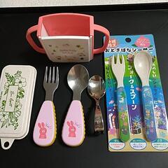 赤ちゃんから小さいお子様用スプーンとフォークセットの画像