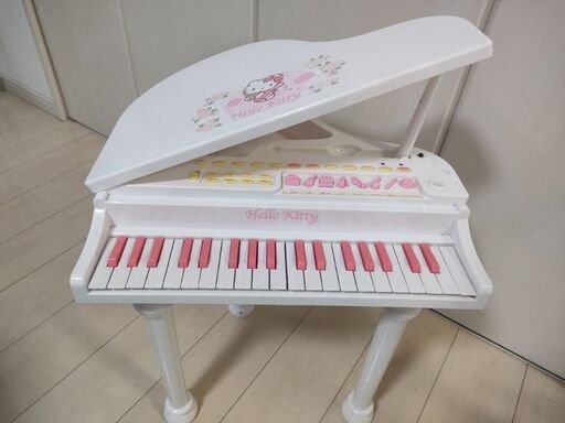 ハローキティ  ピアノ