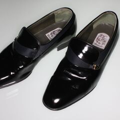 ■■vaientino garavani/ヴァレンティノ■エナメルシューズ■24cm■USED■■の画像