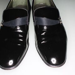 ■■vaientino garavani/ヴァレンティノ■エナメルシューズ■24cm■USED■■の画像