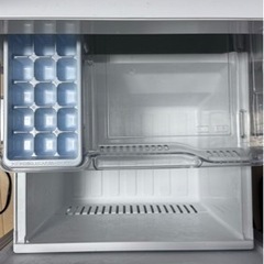 動作品 ☆三菱☆ MITSUBISHI 2ドア ノンフロン冷凍冷蔵庫 146L MR-P15C-B 2017年製 ブラック の画像