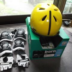ヘルメットほかキッズ用品ストライダーの画像