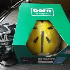 ヘルメットほかキッズ用品ストライダーの画像