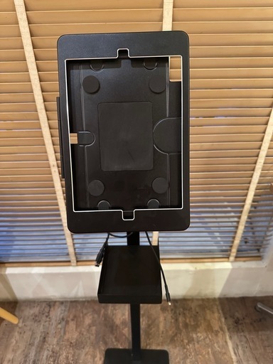 iPad フロアスタンド AirWait対応発券プリンター用トレイ付n