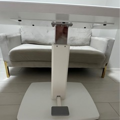 【明日引取限定】昇降式ダイニングテーブルの画像