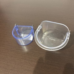 小鳥の水や餌入れ　小さめの画像