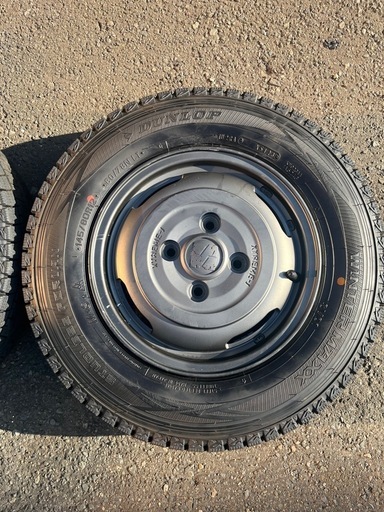 145 80R12スタッドレスタイヤ