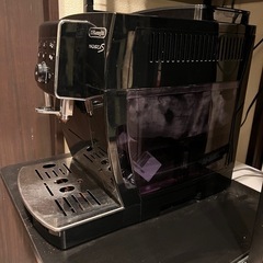デロンギ コーヒーメーカーの画像