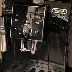 デロンギ コーヒーメーカーの画像