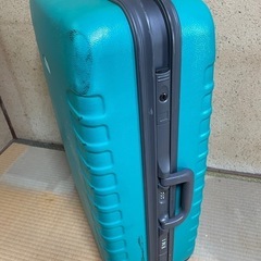 スーツケースの画像
