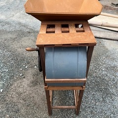 脱穀機　唐箕　
レトロの画像
