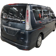 日産 セレナ ハイウェイスター パノラミックルーフ付きの画像