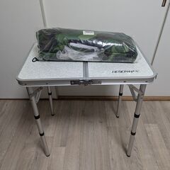 テント　キャンプテーブルセットの画像