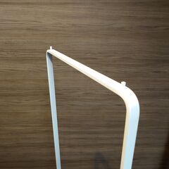 ハンガーラック 白の画像
