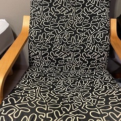 IKEA ポエング　オットマン付きの画像