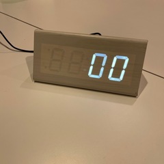 時計（木製みたいな）