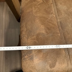 木製、レザー椅子の画像