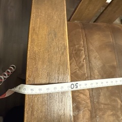 木製、レザー椅子の画像