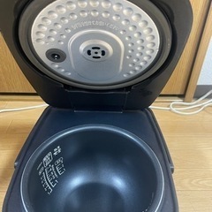 [取引中/予約済み]炊飯器 アイリスオーヤマ  5.5合 IH2019年製 RC-IE50-Bの画像
