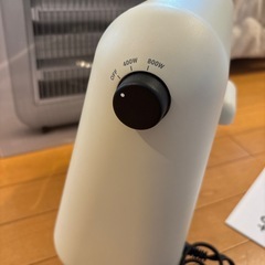 ±0 プラスマイナスゼロ 遠赤外線電気ストーブXHS-Y010 23年製の画像