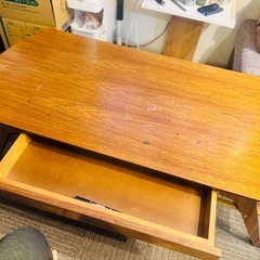 センターテーブル