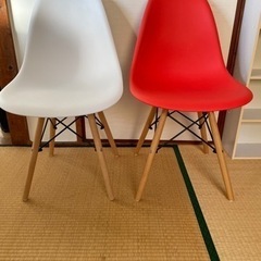 2脚セット　イームズチェア　家具 ダイニングセット