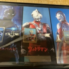 ウルトラマンのバッジセット