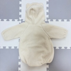 〈48〉ベビー服　バースデイ　ミニーマウスもこもこロンパース　70 の画像