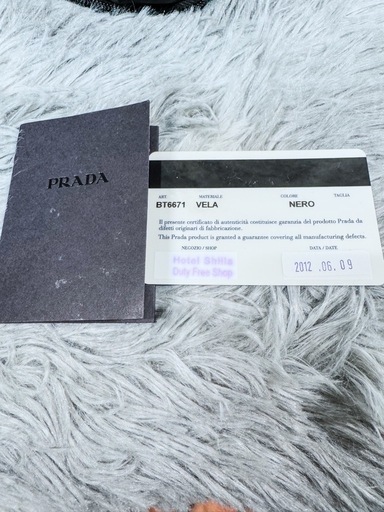 美品‼️ PRADA ナイロン　ショルダーバッグ  メッセンジャーバッグ　黒