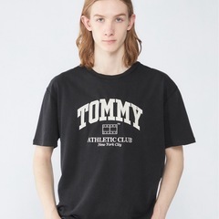 TOMMY Tシャツ　新品　黒。の画像