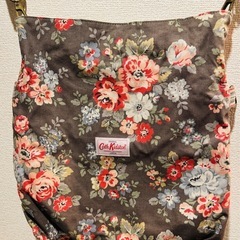 キャスキッドソン Cath Kidston ショルダーバッグ 斜めがけ
