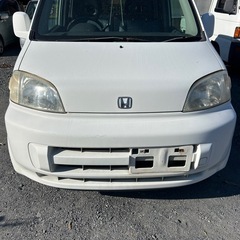 ホンダ　ライフ　白