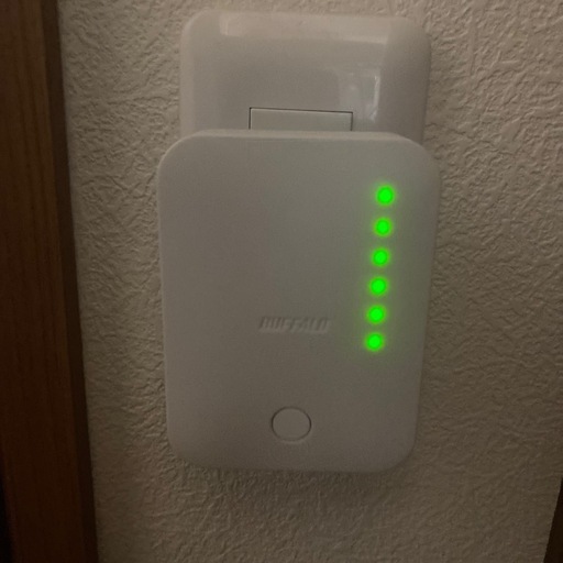 Buffalo wifi 中継機　WEX733D