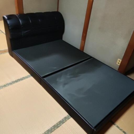 ニトリ　セミダブルベッドフレーム　黒　背もたれ付き