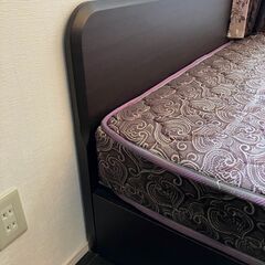 ニトリダブルベッド（マットレス付き）