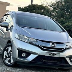 フィット【美品】ハイブリッドFパッケージ★本車検フルR8年12月...