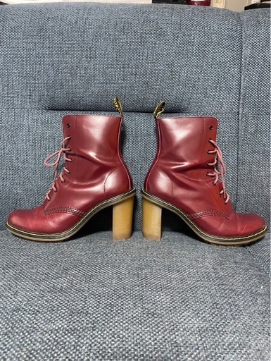 ブーツ　Dr. Martens バーガンディ レザーブーツ