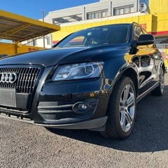 🟣アウディQ5 2.0T TSI クワトロ　2011年（平成23年）