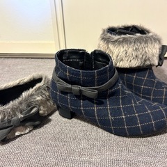 ショートブーツ22cmの画像